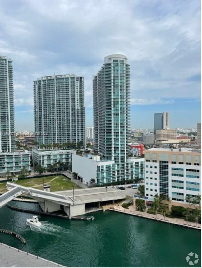 Building Photo - Brickell On The River 2107 Rental