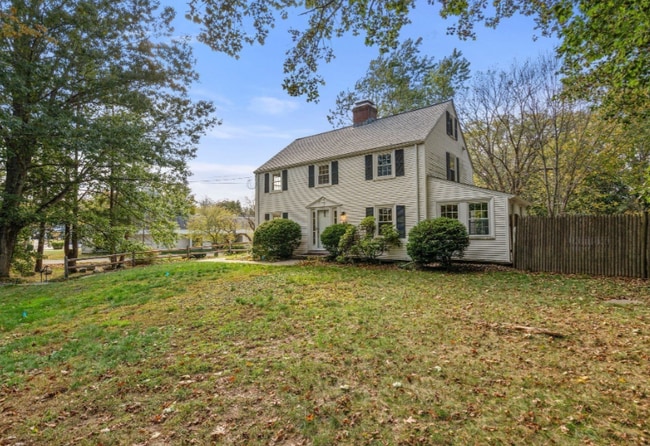 Photo - 410 Conant Rd