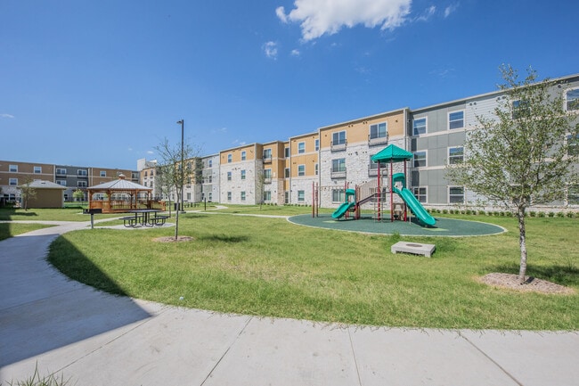 Photo - Forestwood Apartments