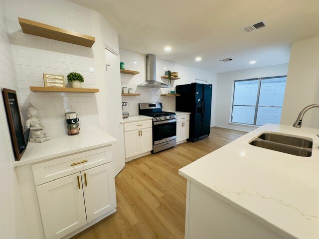 Building Photo - 18322 Autumn Trails Ln