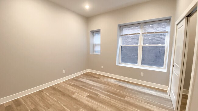 Photo - 4262 Parkside Ave Unit 5