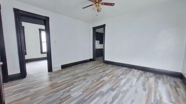 Photo - 6-7 Calihan Park Unit 7 Down