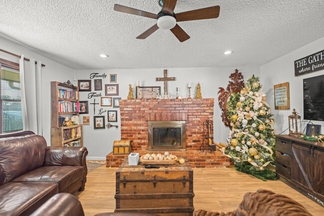 Photo - 3 Bd/2 Ba House in the Heart of Shafter