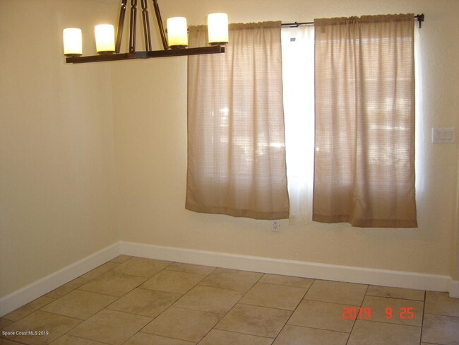 Photo - 4879 Sisson Rd