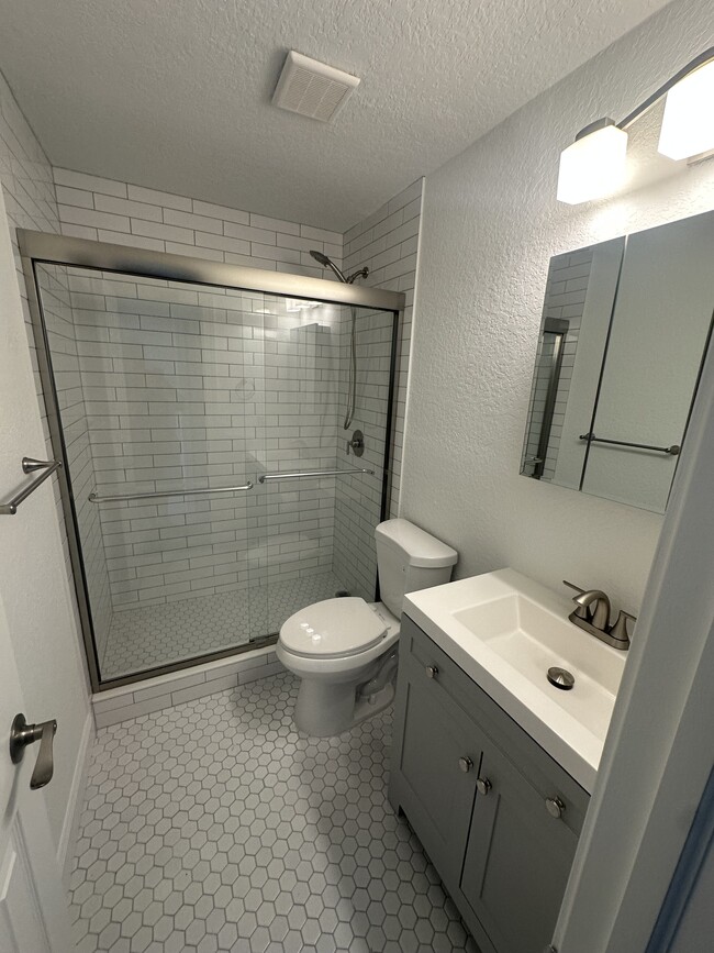 Photo - 1120 83rd Ave N Unit Williamsburg