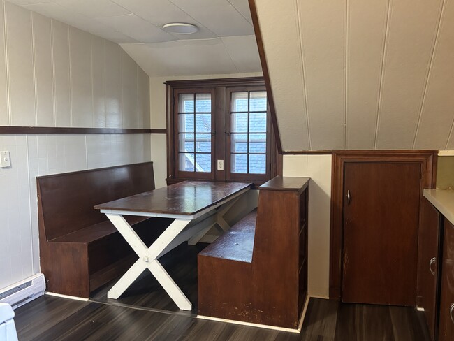 Photo - 4343 Chester Dr Unit 3
