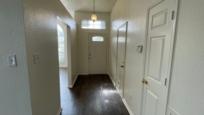 Photo - Nice Single Story in Waterford Oaks-Cedar Hill