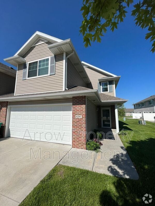 Building Photo - 6241 Windhaven Dr Rental