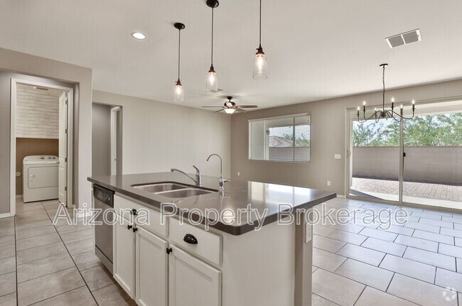 Building Photo - 20933 W Almeria Rd Rental