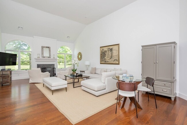 Building Photo - 125 St.Andrew Cir