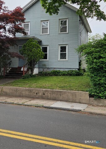 Building Photo - 304 Hillside Ave
