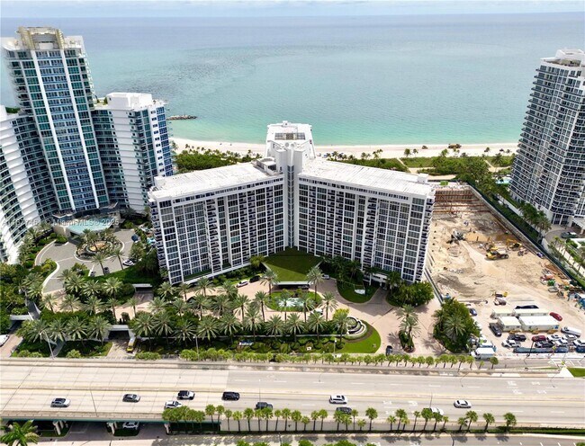 Building Photo - 10275 Collins Ave Unit 323 Rental