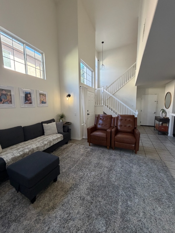 Photo - 2406 Maravilla Way