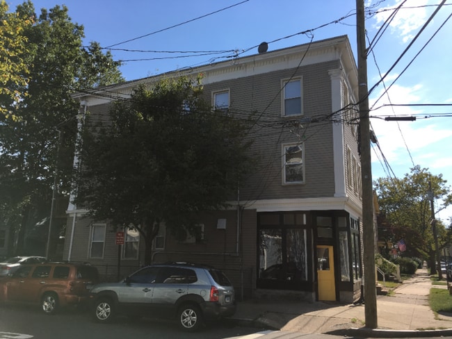 Photo - 149 Nicoll St Unit 2