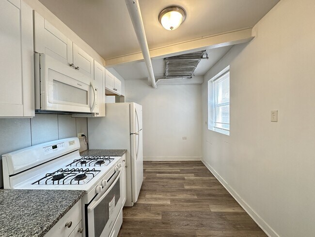 Photo - 4824 W Addison St Unit RG