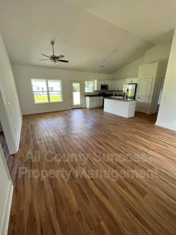 365 Elliot Dr