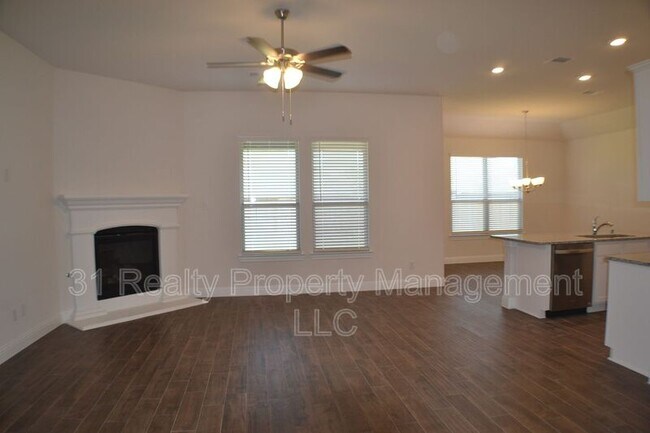 Photo - 6105 Cheshire St