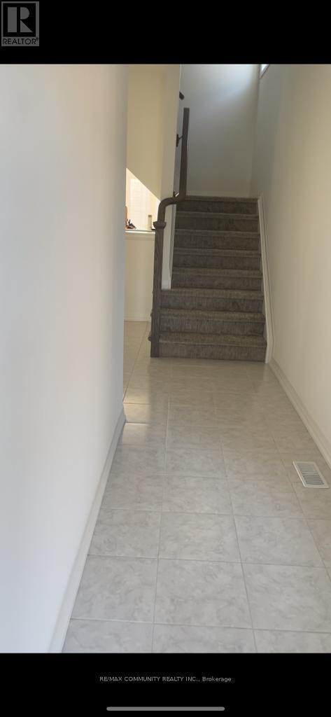 Photo - 189 Bur Oak Dr