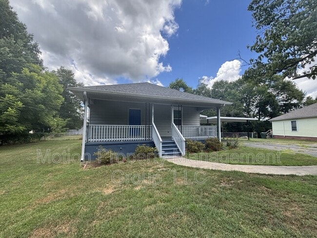 Photo - 131 Dixon Cir House