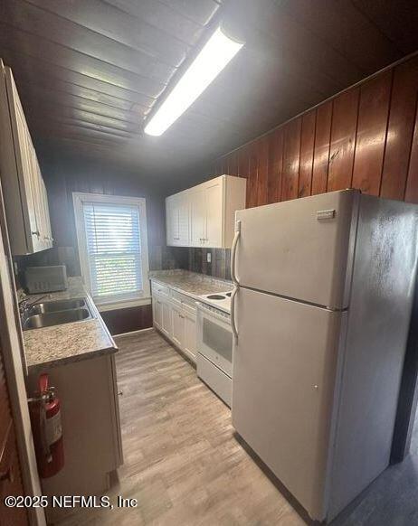 Photo - 1720 1st St N