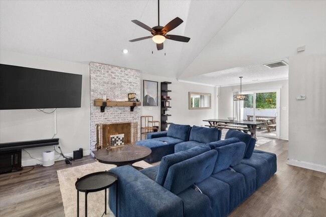 Photo - 5124 Rosemede Dr