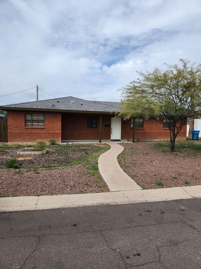 Photo - 3bedroom 2 bath home in North Phoenix