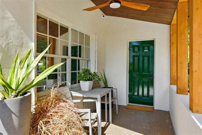 Photo - 1363 Biarritz Dr