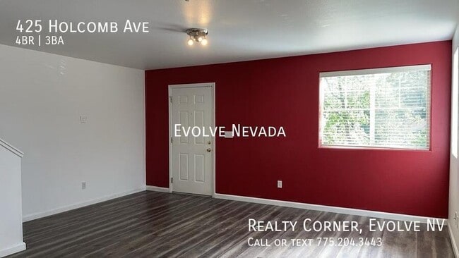 Photo - 425 Holcomb Ave