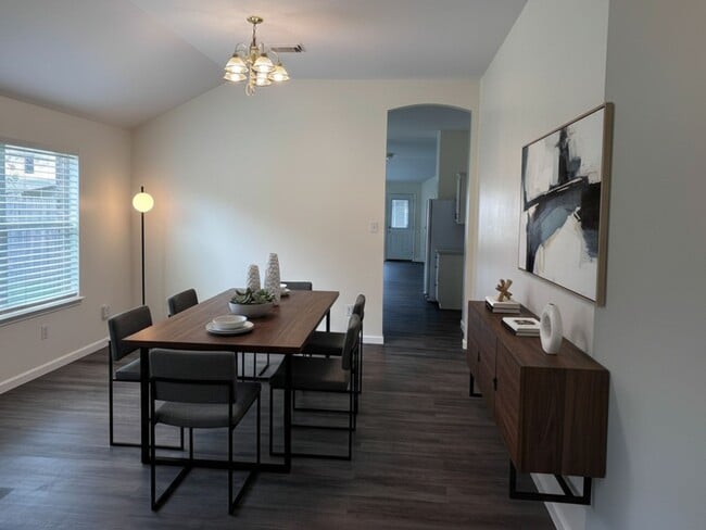 Photo - 211 Brazos Gardens Dr