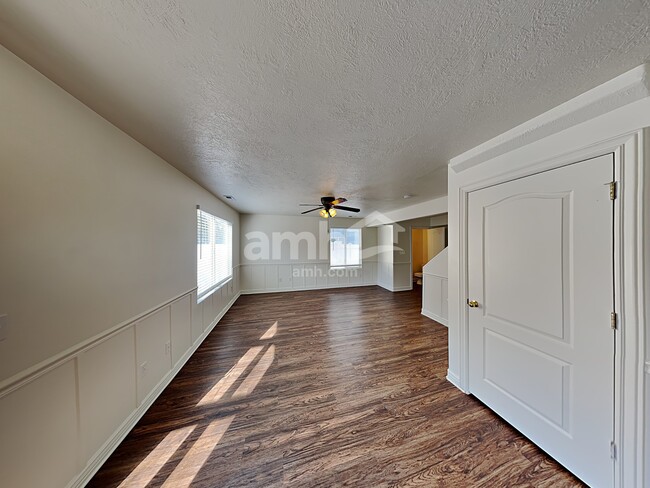 Photo - 72 N Cameron St