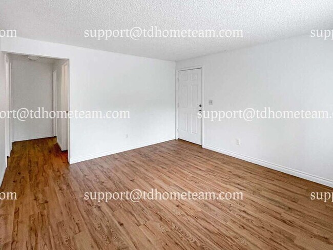 Photo - 1509 E 38th St Unidad #2