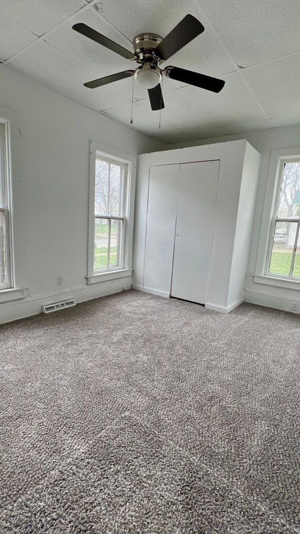 Building Photo - 2-Bedroom House for Lease – Available Earl...