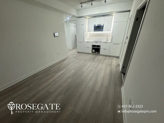 Photo - Pet-Friendly 1-Bedroom Condo with Private Balcony in Mississauga Unité 1013