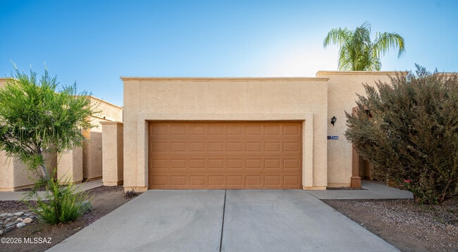 Building Photo - 3346 W Starfall Pl