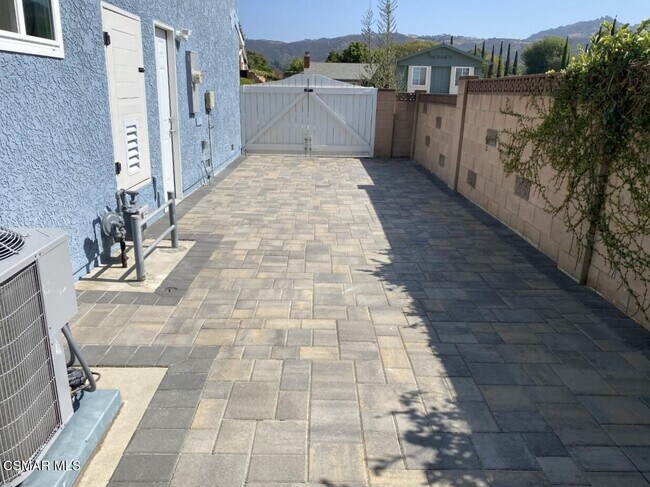 Photo - 845 La Grange Ave