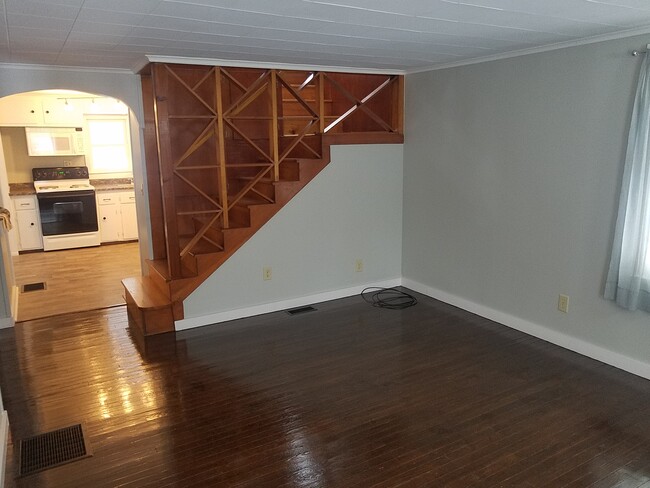 Photo - 231 Chappell St