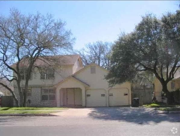 Building Photo - 12107 Tanglebriar Trail Rental