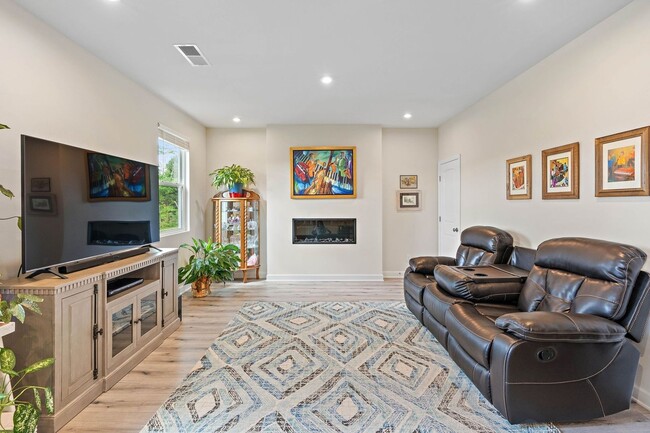 Photo - 2761 Sparrowgap Trl