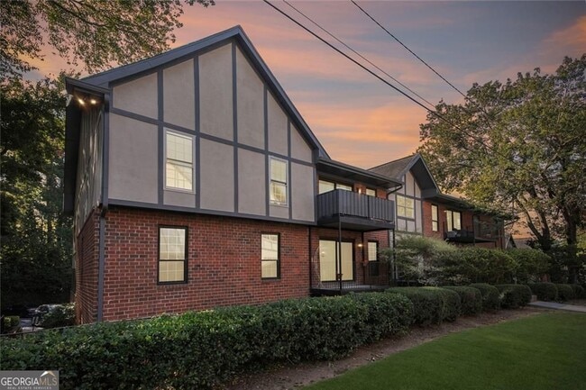 Building Photo - 6851 Roswell Rd Unit F32