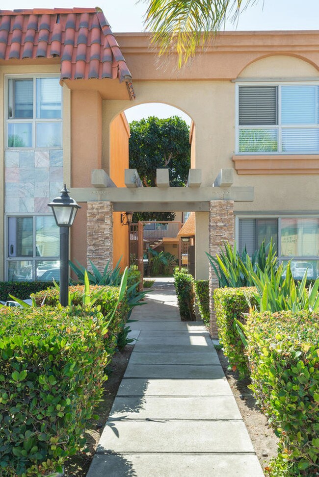 Entry Walkway to The Park Apartment Homes