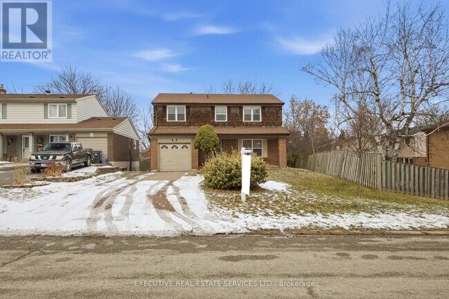 Photo - 69 Lorraine Crescent