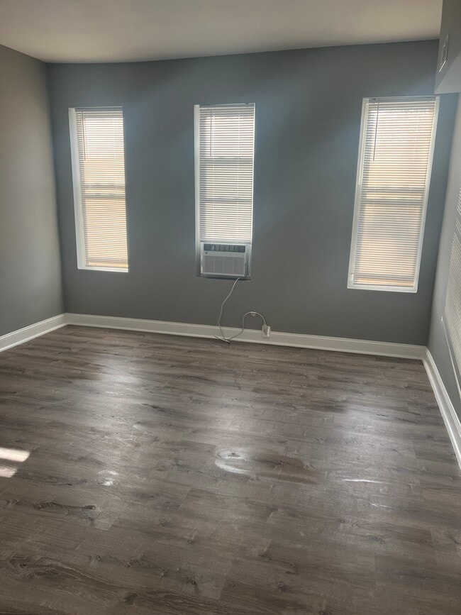 Photo - 1737 N Caroline St