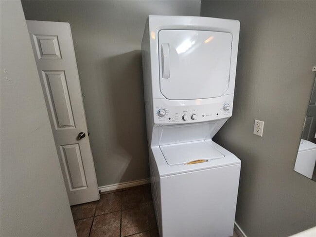 Photo - 2714 Whitis Ave