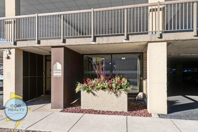 Photo - 7300 W North Ave Unit 5B