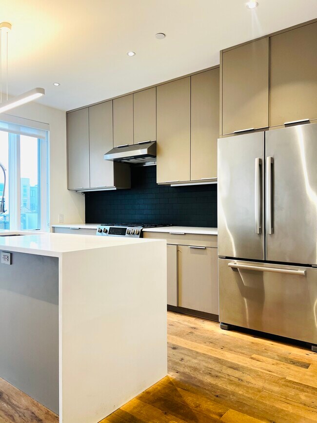 Building Photo - 1932 9th St NW Unit 301 Rental