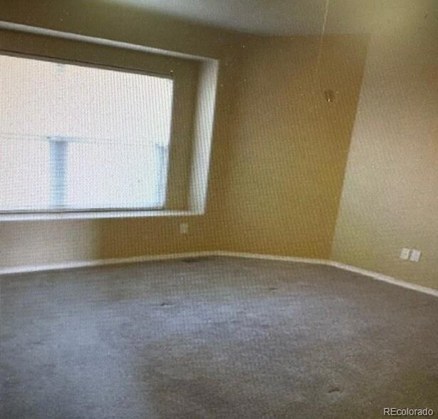 Photo - 2134 Austrian Way
