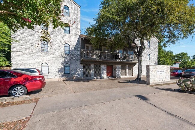 Photo - 3506 Speedway Condo Unit 103