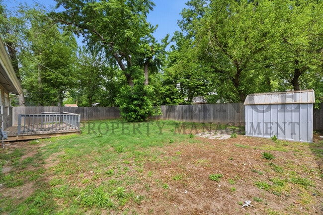Photo - 730 N Chipper Ln