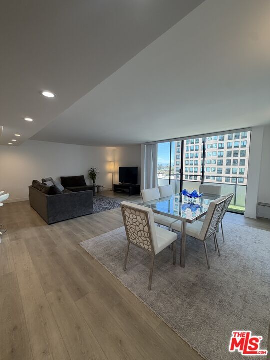Photo - 10535 Wilshire Blvd Unit 1014