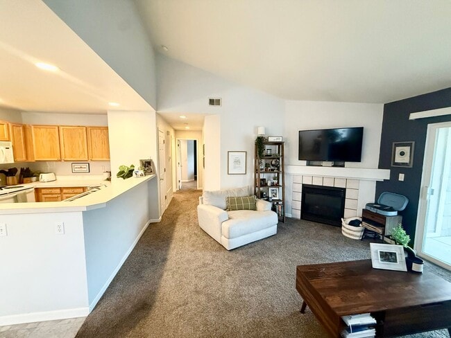 Photo - 5225 White Willow Dr